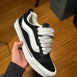 Vans knu skool Classic Black and White Men's Sneakers
